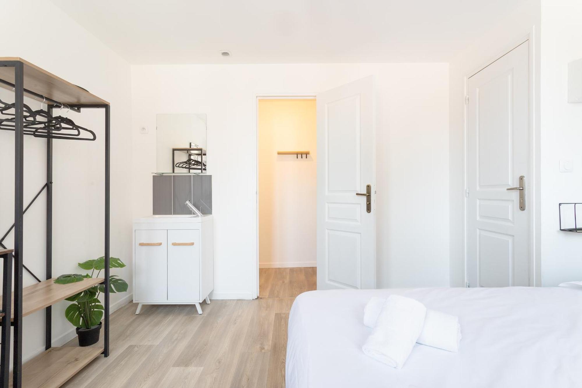 S&K Suite Grande Rue Roubaix - Chambre Spacieuse Et Sdb Privee - Netflix Et Cuisine Екстер'єр фото